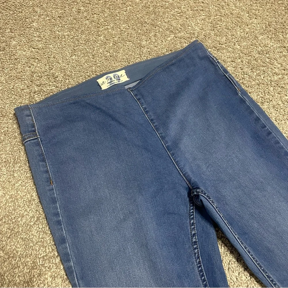 Women’s We the Free Penny Pull On Flare Jeans Size 29 - Picture 2 of 5